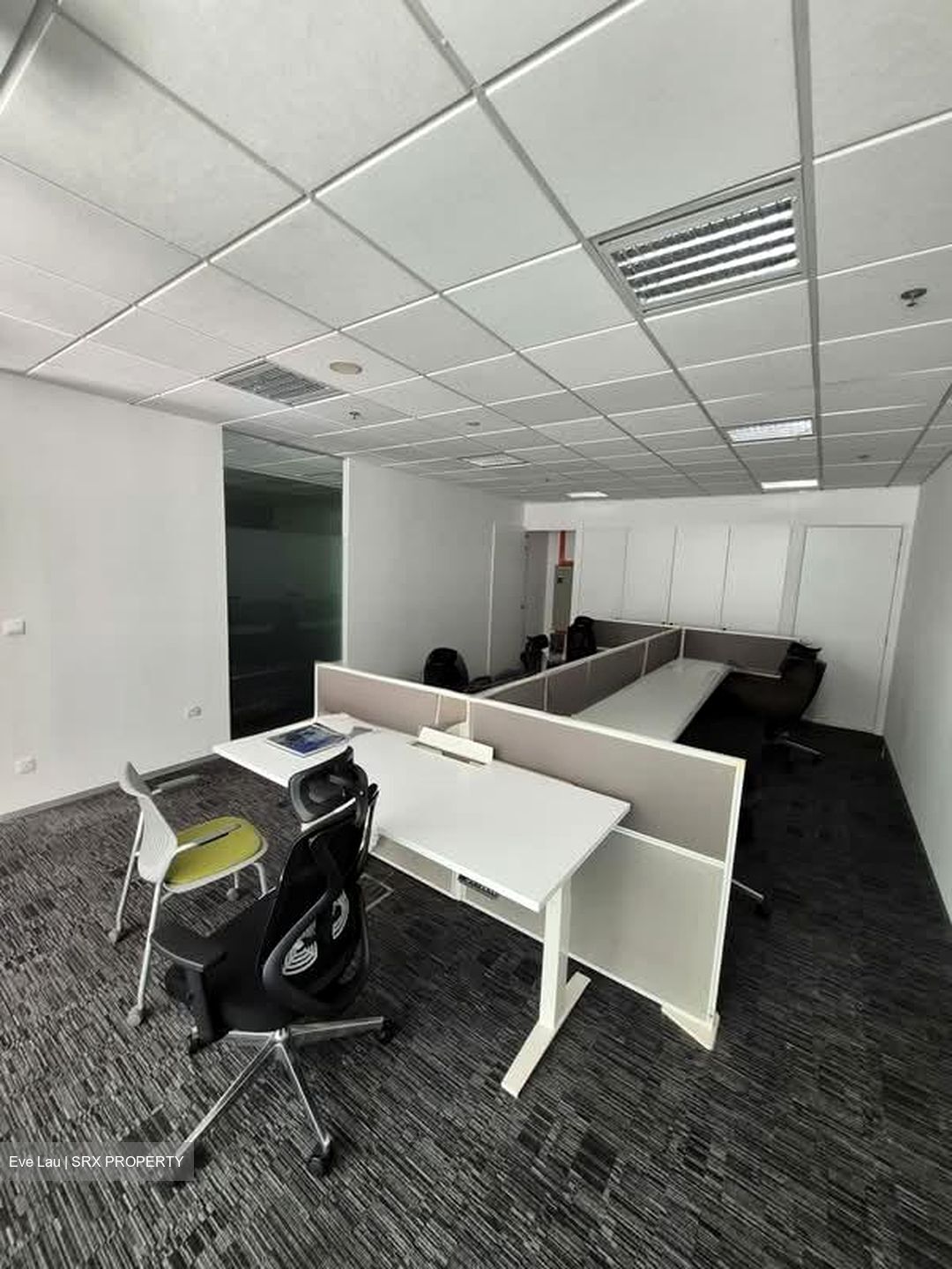 Ocean Financial Centre (D1), Office #582272361